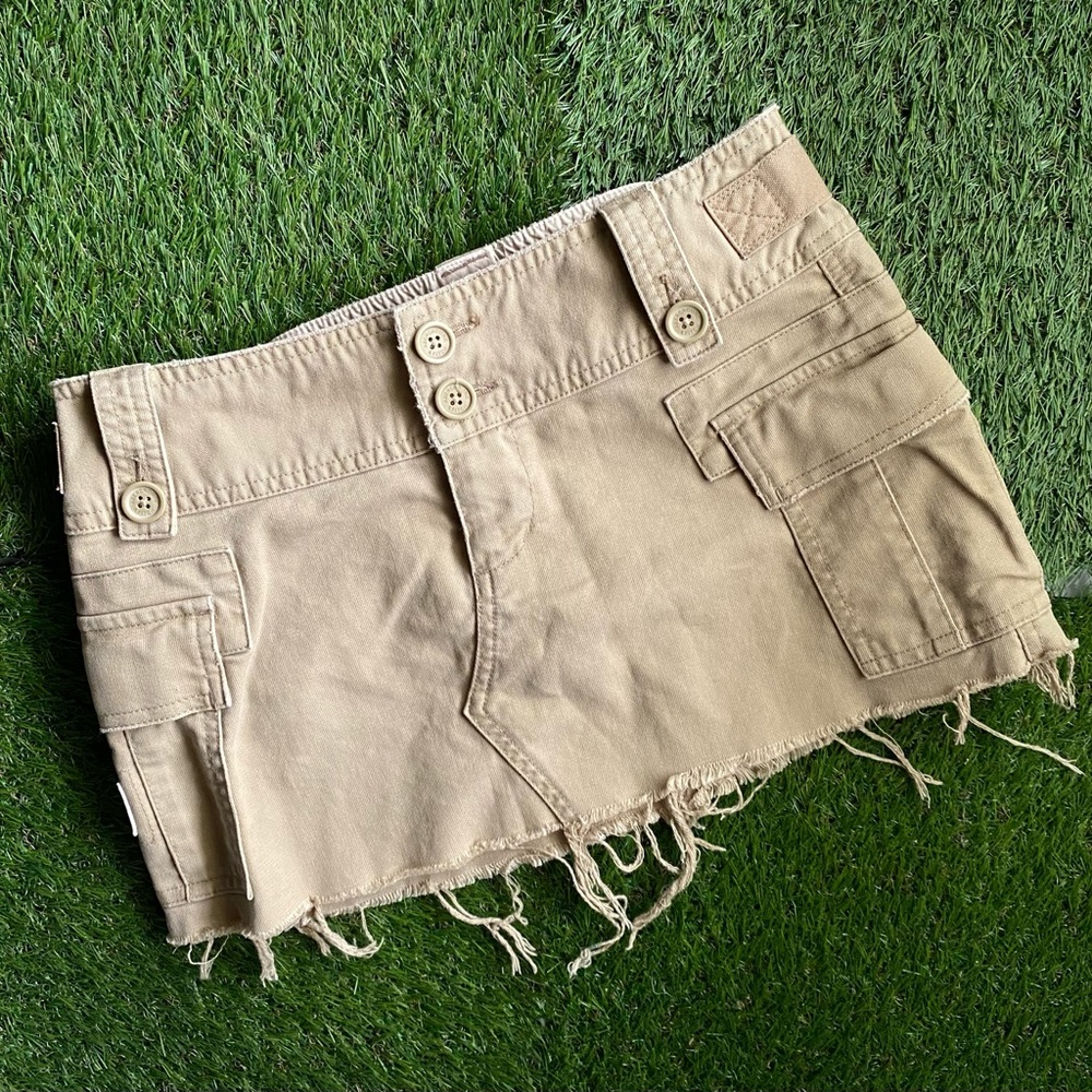 Khaki Abercrombie & Fitch skirt